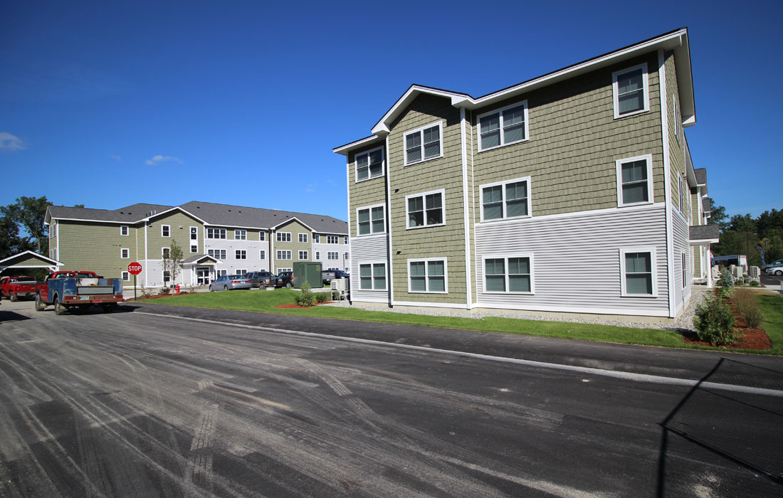 Eckman Construction The Ridge at Eastern Trails Apartments