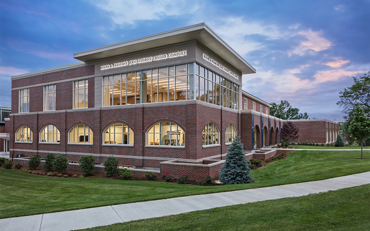 Roger & Francine Jean Student Center – Saint Anselm College